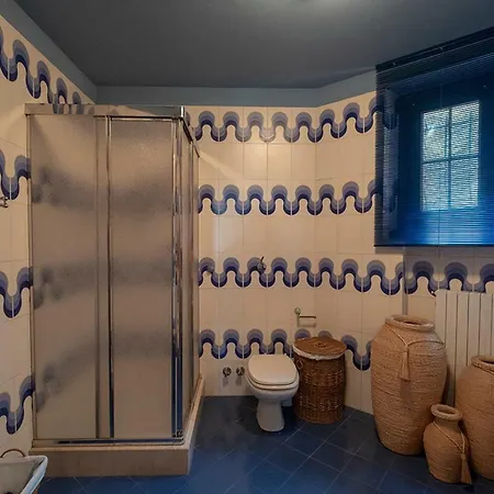 ベッド・アンド・ブレックファスト Brama 3*